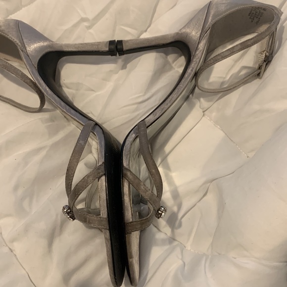 Jacqueline Ferrar Silver Open Toe Ankle Strap Evening Size 9.5 - Picture 3 of 9